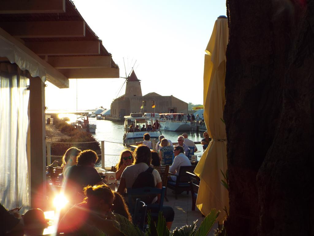 Borgo Della Luna Birgi Vecchi Bilik gambar